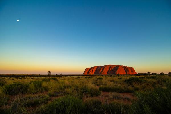 Photograph of Uluru at dawn 