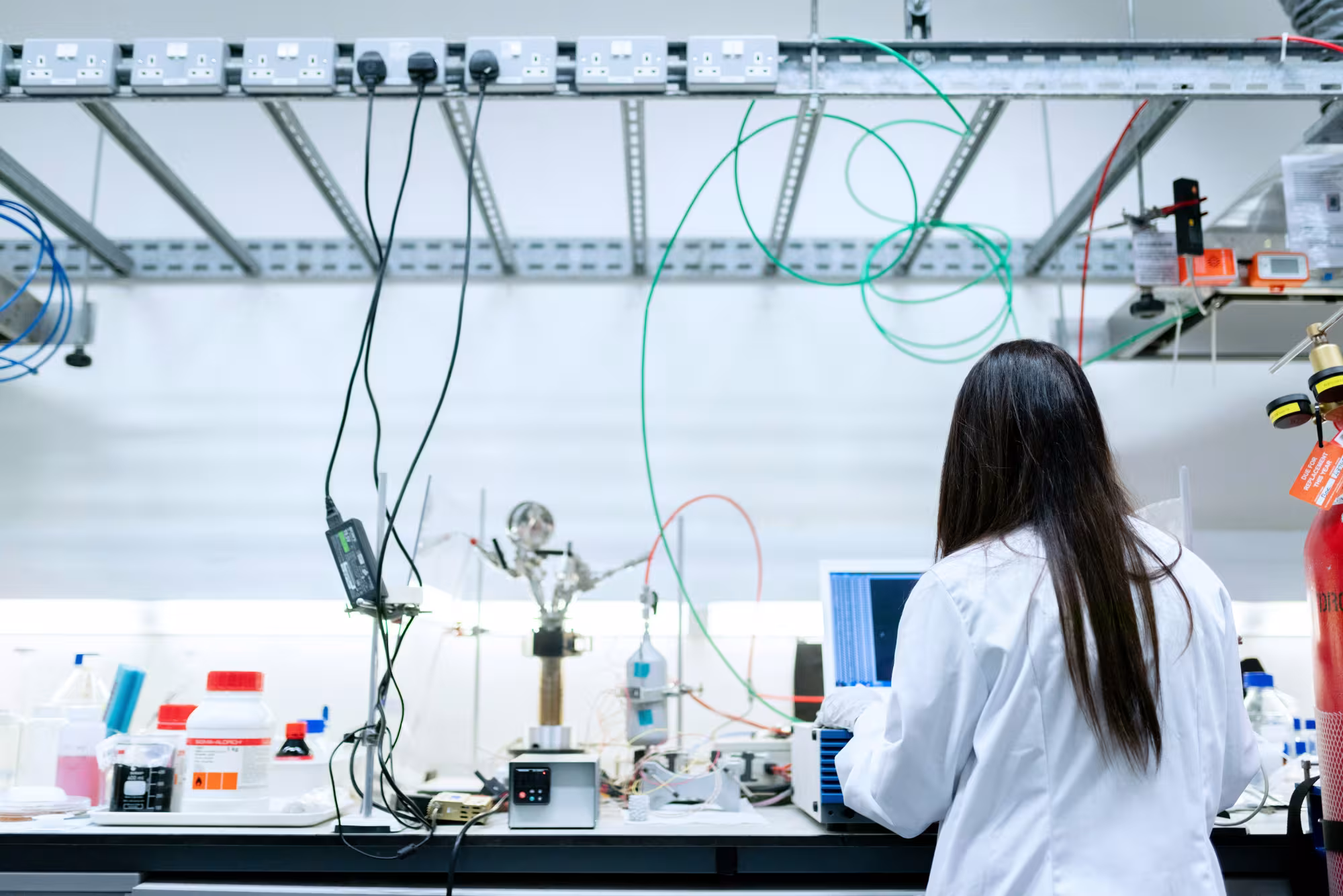 Chemical Engineer in Lab Website Header